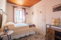 3. Schlafzimmer mit Bad terrassiert © oustaou du luberon